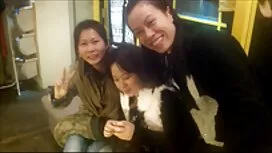 Bà người lái xe tron ...