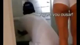 Công Chúa, mình đứng ...
