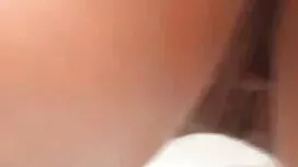 Hai sinh viên nga ch ...