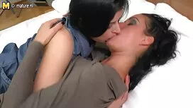 Nga với năm người bị ...