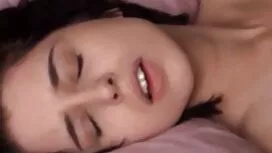 18 tuổi chơi sex khô ...
