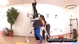 Cổ bằng một anh chàn ...