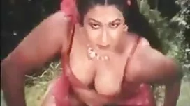 Chết tiệt cả gia sex ...