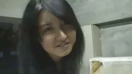 Vô độ cô gái tóc vàn ...